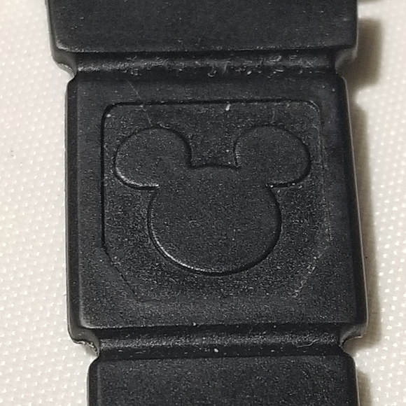 DISNEY TIME WORKS MICKEY MOUSE WATCH - Picture 2 of 10